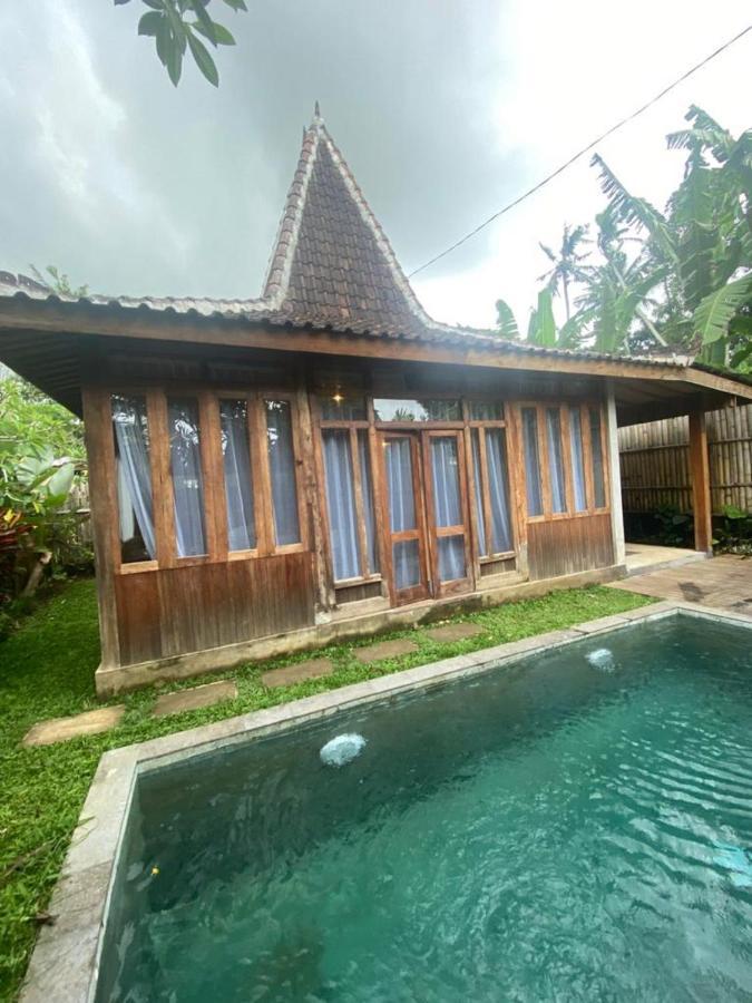 Sarini Villas Blahbatu Luaran gambar